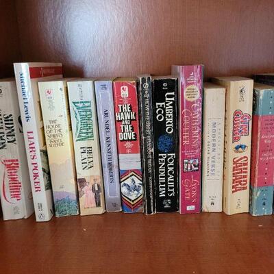 Lot #23: Assortment of (29) Paperback Books ðŸ“š 