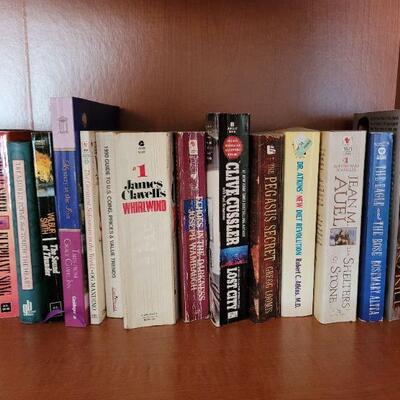 Lot #23: Assortment of (29) Paperback Books ðŸ“š 