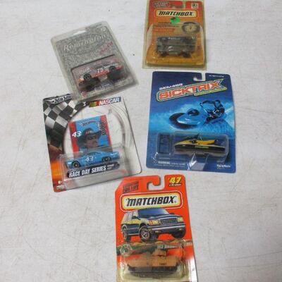 Lot 87 - Matchbox Hot Wheels 