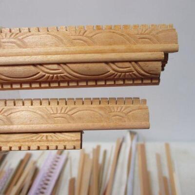 Lot 125a - Doll House Building Components Molding 