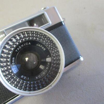 Lot 155 - Yashica Minister III 35mm Film Camera Yashinon-DX 1:2.8 f=45 Lens & Case