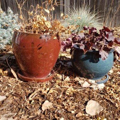 Lot 14: (2) Ceramic Planters
