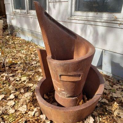 Lot 21: Large Fountain (untested) with Solar Powered Water Pump