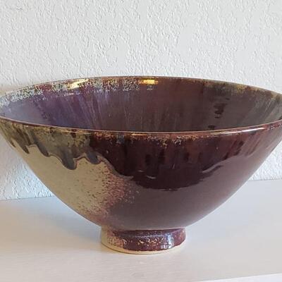 Lot 25: Large Ceramic Bowl