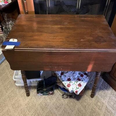 Drop Leaf table