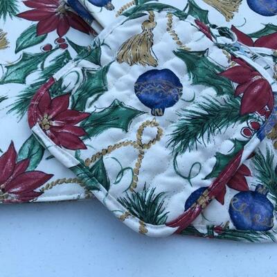 Christmas Table Placemats, Napkins & Glassware