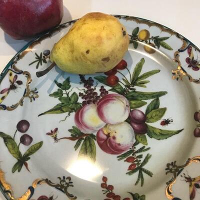 Lot 2-Z Tin Plates by Elite Gift Boxes England