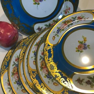 Lot 3-Z Tin Plates by Elite Gift Boxes for the Met.
