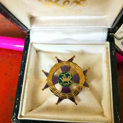 Rex Favor Pin