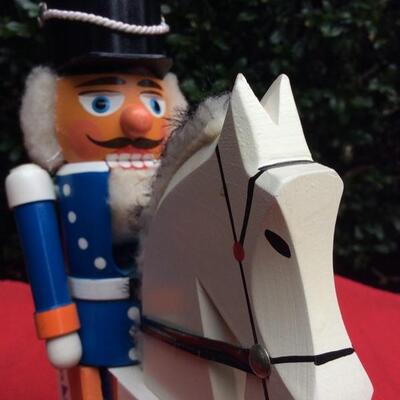 Original ERZGEBIRGE Soldier on Horse