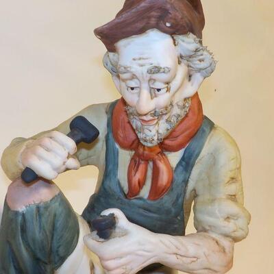 12 in. Sculpture figurine.