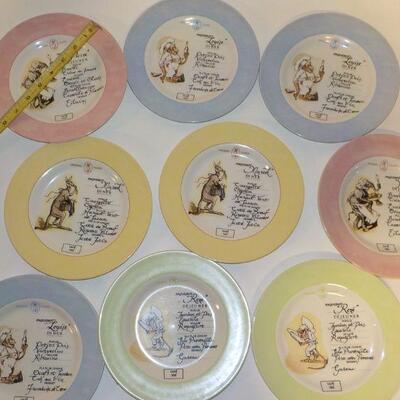 Rene De jeuner dinner plates.