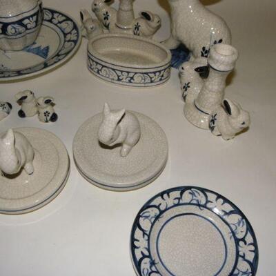 19 piece Rabbit design dinner ware.