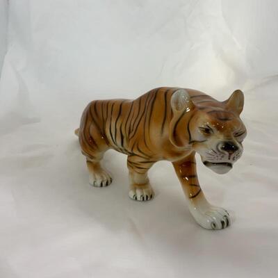.22. Vintage | Royal Dux | Double Marked | Tiger 