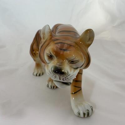 .22. Vintage | Royal Dux | Double Marked | Tiger 