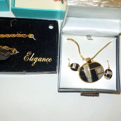 5 Boxes of hand Crafted jewelery.