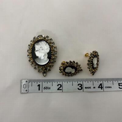 .53. Juliana-Style Cameo Set | Smoke Glass | MCM