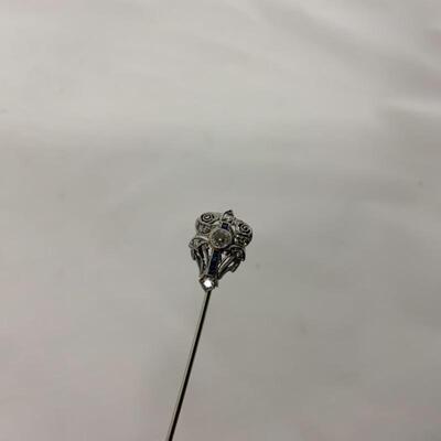 .61. Art Deco | Platinum, Diamond & Sapphire | Stick Pin