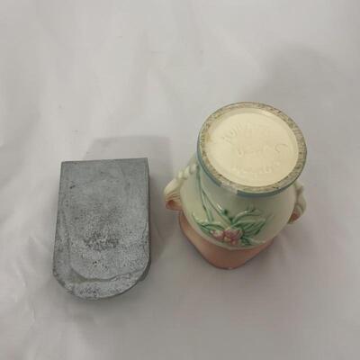 .63. Hull Vase | Persian 1944 Ashtray