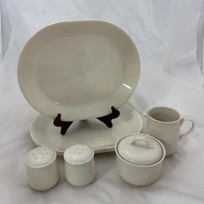 .104. DISCONTINUED | Corelle | Sandstone | Beige