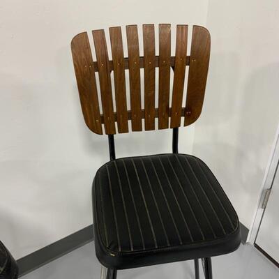 .112. Vintage | Comfort Lines Barstools | MCM 