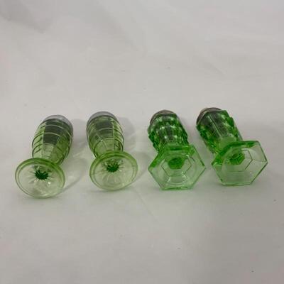.119. Green Depression Glass Salt & Pepper Shakers