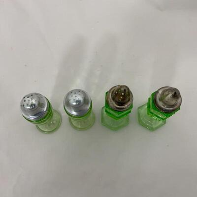 .119. Green Depression Glass Salt & Pepper Shakers