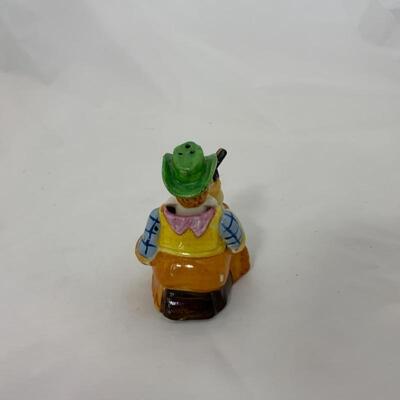 .120. Vintage | Nodder Cowboy and Gun | Salt & Pepper