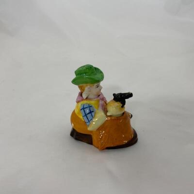 .120. Vintage | Nodder Cowboy and Gun | Salt & Pepper