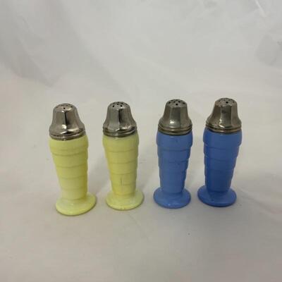 .121. Vintage | Fired-on ModernTone Salt & Pepper Shakers