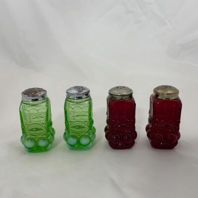 .122. Vintage | HEAVY | Green Opalescent | Ruby | Salt & Pepper Shakers