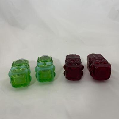 .122. Vintage | HEAVY | Green Opalescent | Ruby | Salt & Pepper Shakers