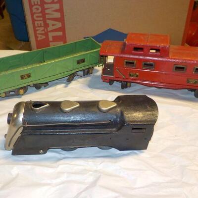 3- Pre-War American Flyer Pieces".