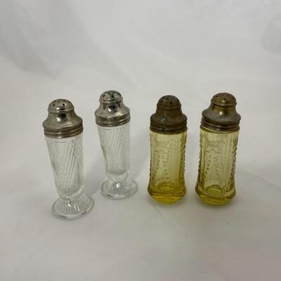 .123. Antique | Clear & Amber | Depression Glass | Salt & Pepper Shakers