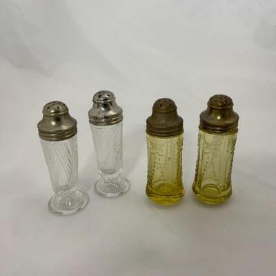 .123. Antique | Clear & Amber | Depression Glass | Salt & Pepper Shakers