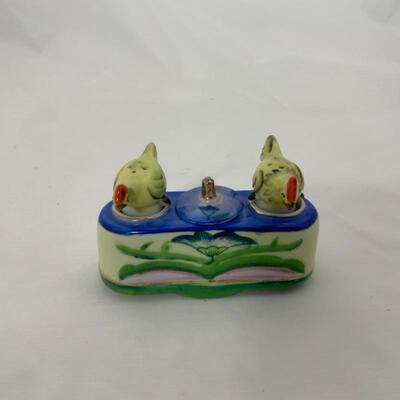 .124. Antique | Chicken Nodder Salt & Pepper Set