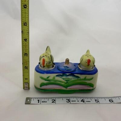 .124. Antique | Chicken Nodder Salt & Pepper Set
