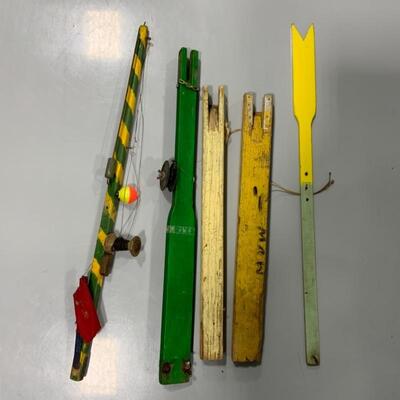 .148. Vintage | Tip-Up and Components