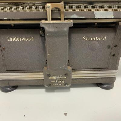 .164. Vintage | Underwood Wide Carriage Typewriter 