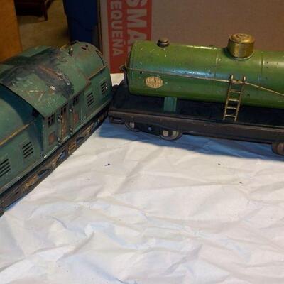 " Lionel Model Pre- War Trains "O" super motor & 215 Oil Car".