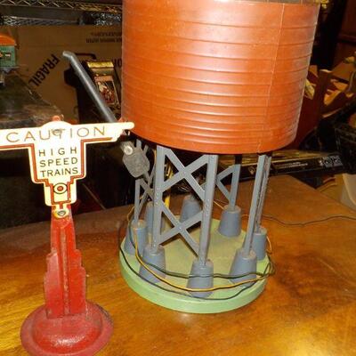 Wicked  COOL Lionel Pre-War model train accessories."