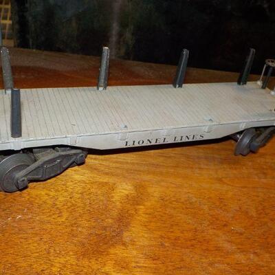 More Lionel accessories trains. (4)