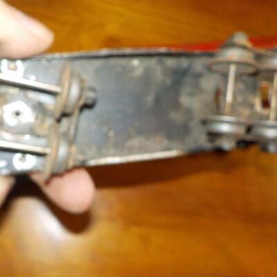 More Lionel accessories trains. (4)