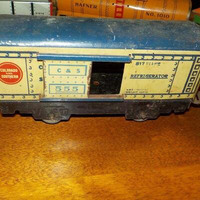 6- Vintage Pre-War Hafner Model Train Cars".