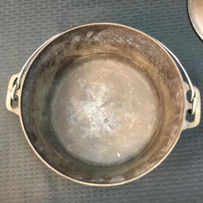 10â€œ Cast Iron Dutch Oven #1