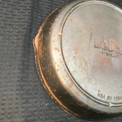 Lodge 12â€œ Cast Iron Skillet D2 10SK