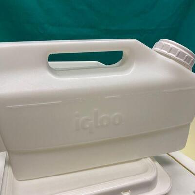 Malibu Rum White Ice Chest Cooler on Wheels with Fold Down Sides & Stools