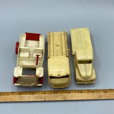 Set of 3 Vintage Plastic Toy Cars *One Missing Wheel*