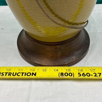 Vintage Mid Century Mustard Yellow Speckle Pottery Lamp *Damaged*