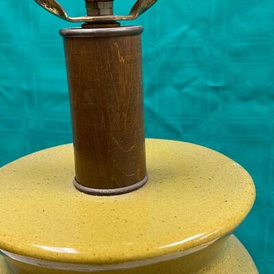 Vintage Mid Century Mustard Yellow Speckle Pottery Lamp *Damaged*